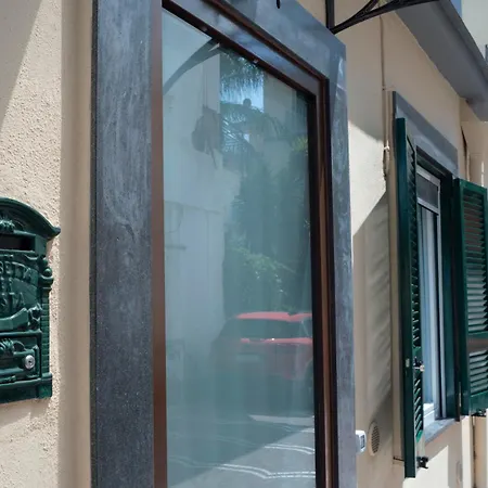 ベッド・アンド・ブレックファスト Maisonette ポルティチ